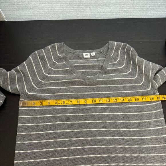 Gap Gray Striped Wool Blend V-Neck Pullover Sweater Women's Size Medium - Picture 7 of 8